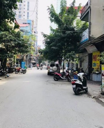 Trần