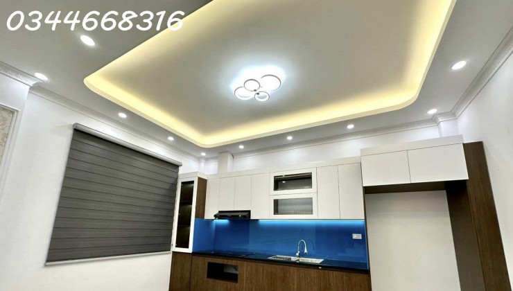 Bán nhà Việt Hưng, 50m2 4 tầng mới cứng, giá 3.9 tỷ