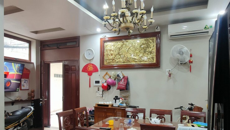 Bán nhà Lò Đúc, Hai Bà Trưng 40m, 5 tầng, lô góc, nhà đẹp, 15m ra phố, ở vip.