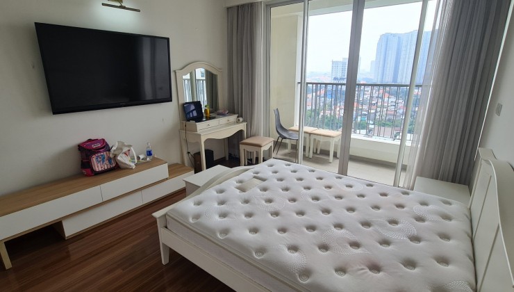 Bán rẻ CHCC 3 phòng ngủ full nội thất Thảo Điền Pearl trung tâm Q2 TP. Hồ Chí Minh