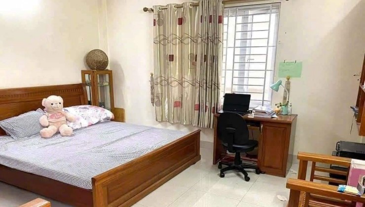 Nguyễn Lương Bằng, Vườn Hoa Trần Quang Diệu 27m x 5T, 60m ra vườn hoa nhà Khung Cột Ở Luôn 3.3 tỷ