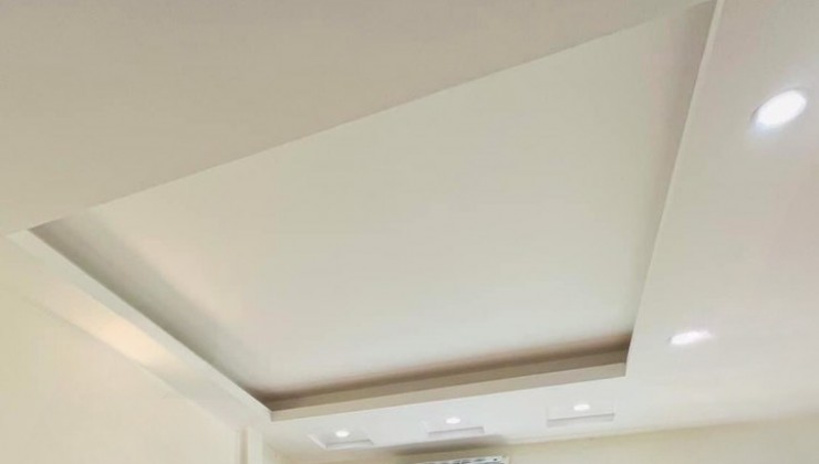 BÁN NHÀ PHỐ VŨ TRONG PHỤNG, 38M x 4 TẦNG, 4 NGỦ, ĐẸP GẦN PHỐ VỀ Ở NGAY