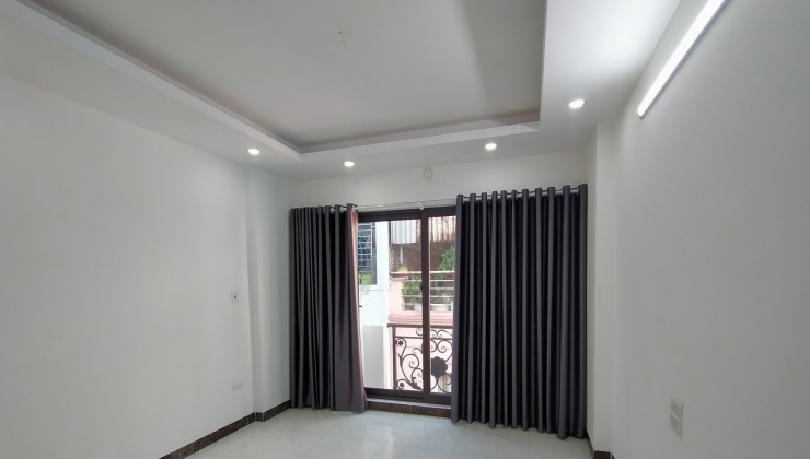 SIÊU PHẨM!!! NHÀ MẶT NGÕ TẠI XUÂN ĐỖ 40M2; 5 TẦNG CÓ GIÁ 3,95 TỶ.