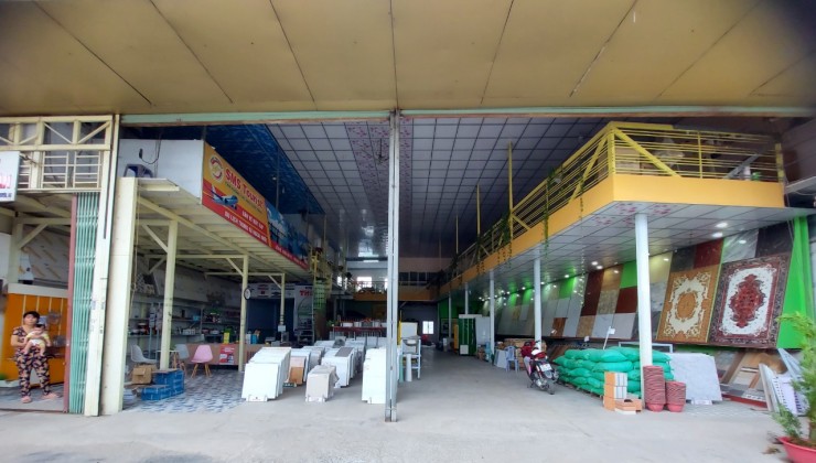 Cần Bán cửa hàng mặt tiền Trần Hưng Đạo, Long Xuyên, An Giang.