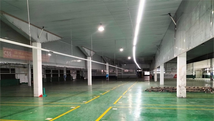 nhà xưởng sản xuất Hàng Nội thất, đầy đủ máy móc, trạm 250kwa, có sẵn đơn hàng, kết hợp