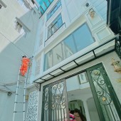 Bán nhà HXH gần Nguyễn Tiểu La Quận 10, 5 tầng, 75m2, ngang 4m, giá rẻ 12ty