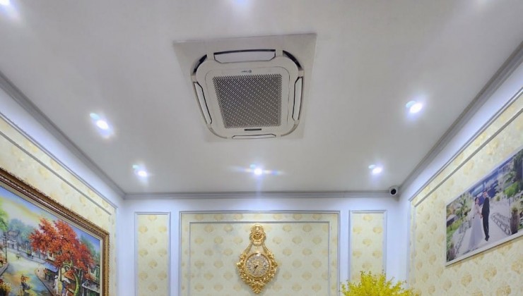 Bán nhà Mặt phố Vĩnh Phúc  44m², 4 tầng, MT 4m, giá 12.6 Tỷ Ba Đình. Mua liên hệ: O94lO7l689