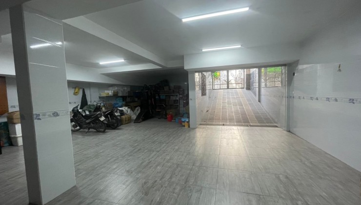 GẤP BÁN TÒA NHÀ VĂN PHÒNG HUỲNH TẤN PHÁT, P. PHÚ THUẬN, 180M2, 6 TẦNG, THANG MÁY, NGANG 9M SIÊU VIP