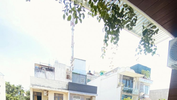 Nhà bán 3 tầng, HXH, 4x15, giá 7,5 tỷ, gần cầu Phú Xuân thị trấn Nhà Bè