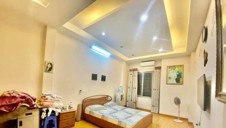 Bán nhà phố Lê Đại Hành, Hai Bà Trưng 47m, 5 tầng, 10m ra phố, cực hiếm nhà bán, hơn 7 tỷ