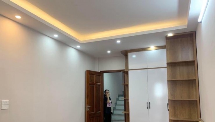 NHÀ MỚI FULL NỘI THẤT CHỦ NHÀ ĐỂ LẠI 30m2 chỉ hơn 4 tỷ mặt Khương Đình