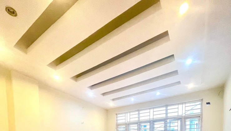 MẶT NGÕ THÔNG - PHÁO ĐÀI LÁNG - PHÂN LÔ Ô TÔ TRÁNH - VỈA HÈ - 44M2 X 5 TẦNG - MT 4.1M - KINH DOANH TỐT