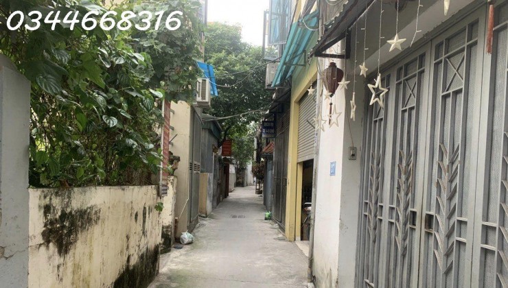 Bán nhà 2 tầng Thượng Thanh, Long Biên, ở ngay, 60m2 giá 2,8 tỷ