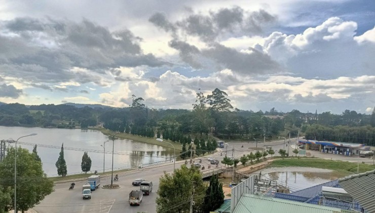 Bán biệt thự Sương Nguyệt Ánh Đà Lạt view Hồ Xuân Hương