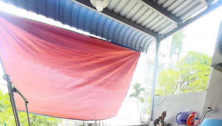 Nhà mặt tiền,2tầng,3.2x10m2,thống nhất,p11,gò vấp,giá:2,75ty