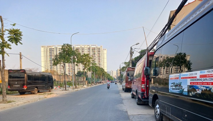 Bán đất mặt phố Nguyễn Lam, đường 22m, vỉa hè 2 bên, vị trí đắc địa, 80m2 giá 14,4 tỷ.