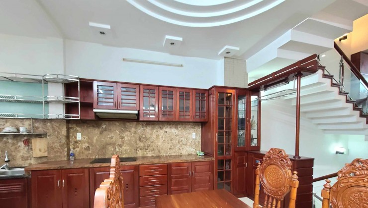 ► Mặt Tiền Phan Đăng Lưu đường 15m Hải Châu, 100m2 5 tầng Đẳng Cấp