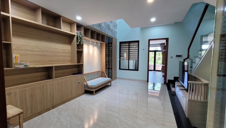 ► Mặt Tiền Xô Viết Nghệ Tĩnh, 94m2 5 tầng đẹp, Thang máy Kinh Doanh