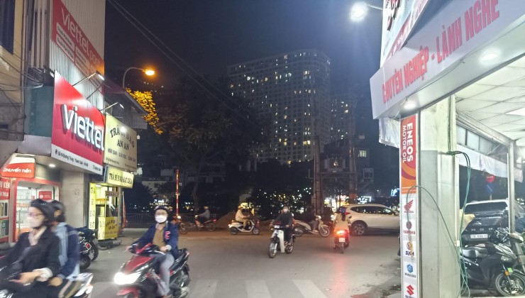 TIN NÓNG O9 2628 5559  Bán nhà Khương Trung 58m², 2 tầng, MT 4.6m, giá 6.6 tỷ Thanh Xuân