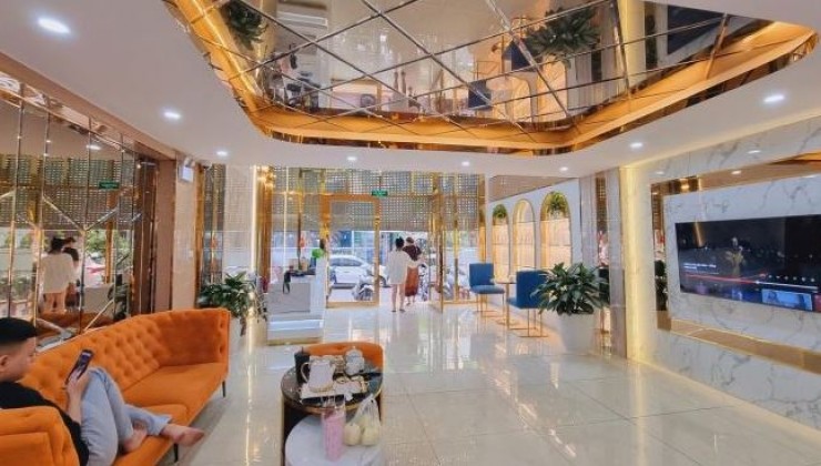 Siêu Hiếm, Mặt Phố Hoàng Quốc Việt, Kinh Doanh, 7 Tầng Thang Máy, 45m2