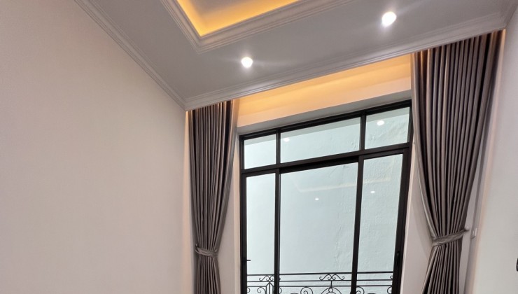 Bán nhà Thịnh Quang Nhà Đẹp full nội thất 30m ô tô 48m2 5Tầng  MT 3,6m  chỉ 5,6 tỷ LHCC.