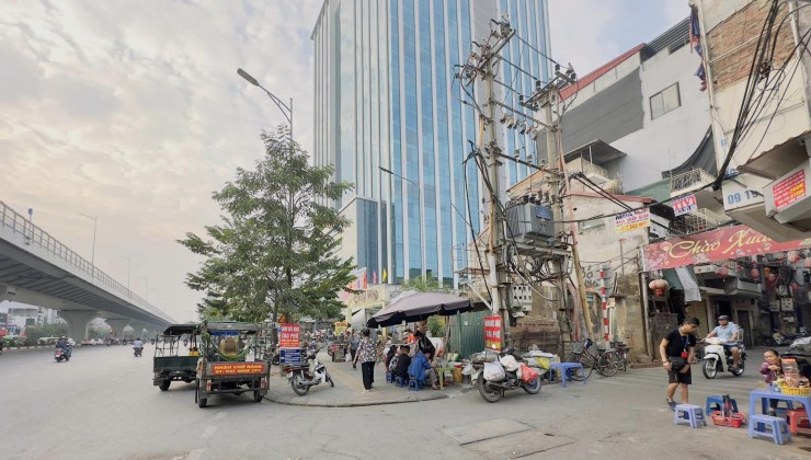 TIN NÓNG O9 2628 5559  Bán nhà Minh Khai 40m², 2 tầng, MT 4.2m, giá 12 tỷ Hai Bà Trưng