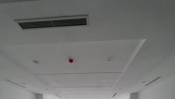 TUYỆT !! Cho thuê tòa văn phòng Nguyễn Khang 100mx8T thang máy thông sàn CG hơn 50 tr