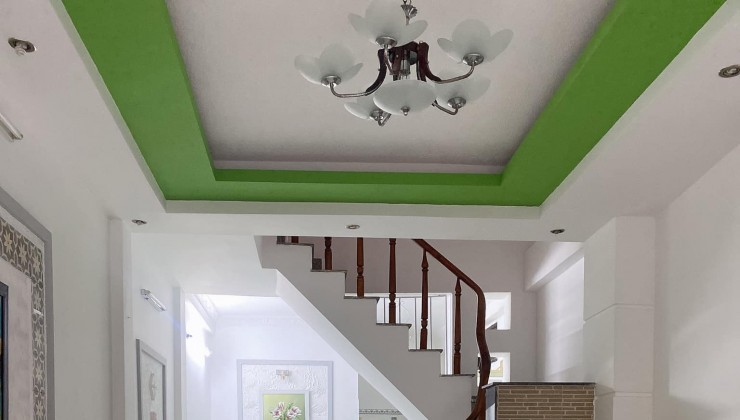 NƠ TRANG LONG BÌNH THẠNH, 3.8 TỶ, 4 TẦNG BTCT HOÀN CÔNG, 40M2, 3PN, SÁT MẶT TIỀN