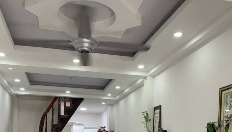 BÁN NHÀ Q.TRUNG, GẦN CHỢ H.T.TÂY, ĐÚC BTCT, 30M2, 2PN, HẺM 3 GÁC,CHỈ CÓ 3 TỶ