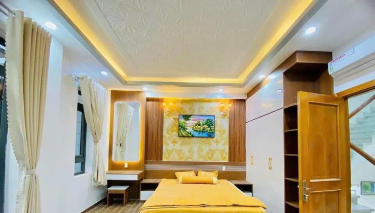 BÁN NHÀ HUỲNH TẤN PHÁT KẾ BÊN CHỢ PHÚ XUÂN, 112M2, 4 TẦNG, NHÀ MỚI Ở NGAY CHỈ 5 TỶ NHỈNH