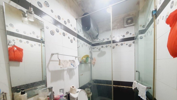 Bán nhà Yên Hòa, Cầu giấy, nhà đẹp, gần phố, 32m2, Giá siêu rẻ.