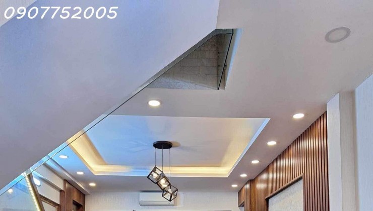 NHÀ ĐẸP ĐỖ XUÂN HƠP - 2PN - DT HƠN 40M2 - HẺM GIÁP XE HƠI - 3TY5 TL