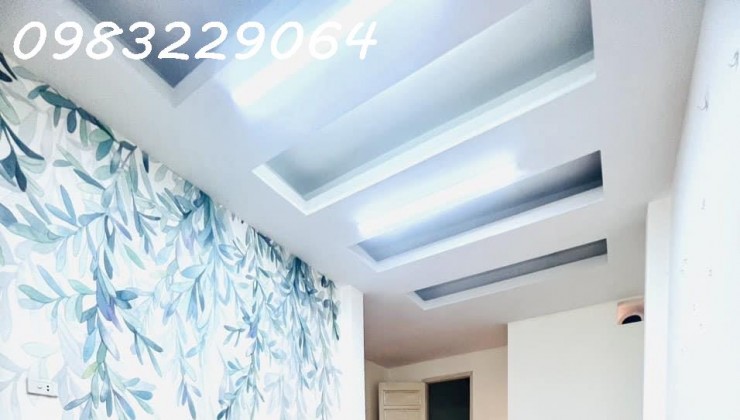 SIÊU HIẾM_Nhà đẹp ngõ 277 Xuân Đỉnh 43m2, 5 tầng, oto, chỉ nhỉnh 4 tỷ