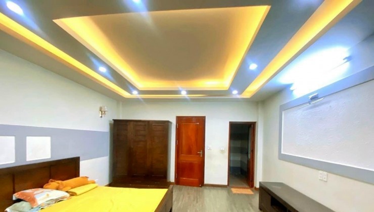 Bán nhà ngõ 27 Võ Chí Công, 42m2 5 tầng, 4 phòng ngủ, full nội thất, cách chỗ để ôt 30m, nhỉnh 4 tỷ