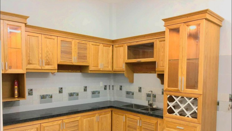 Bán nhà 220 Nguyễn Văn Khối lô góc 2 mặt hẻm 3pn DTSD 220M2, nhỉnh 6ty