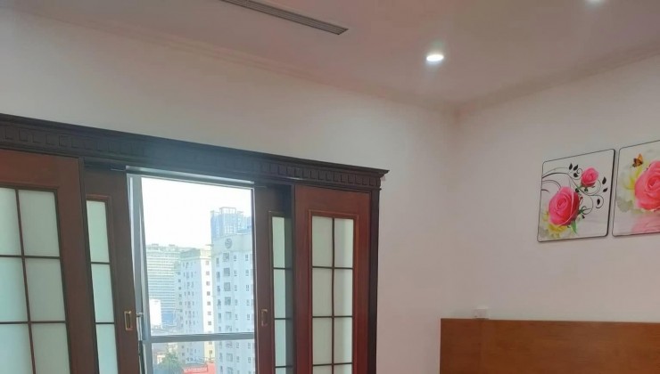 O9 2628 5559  Bán căn hộ Eurowindow Multi Complex 27 Trần Duy Hưng 102m², Tầng 1x, giá 5.6 tỷ Cầu Giấy. Xem thoải mái miễn phí gọi ngay