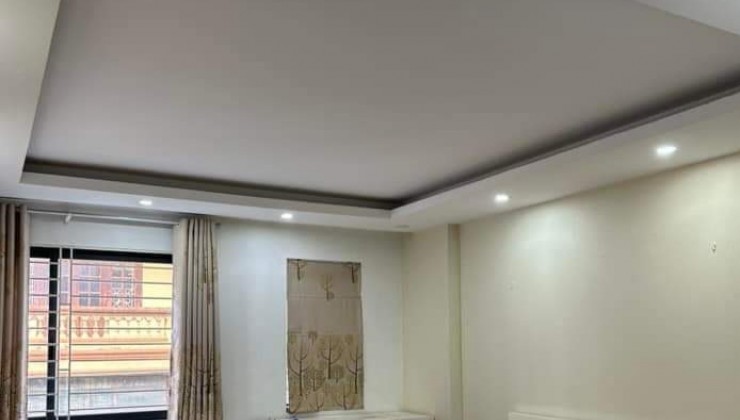 SIÊU HIẾM – LẠC LONG QUÂN – LÔ GÓC 3 THOÁNG – GẦN PHỐ - Ô TÔ ĐỖ CỔNG – 5T x 42m2, 6 TỶ xx