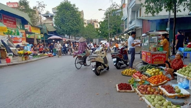 PHÂN LÔ VĂN PHÚ, MẶT TIỀN 5M, MẶT CHỢ, NHỈNH 10 TỶ