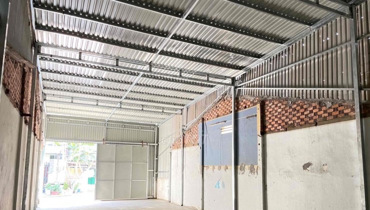 Kho 140m2 MT đường Phạm Văn Bạch - 17 tr/th