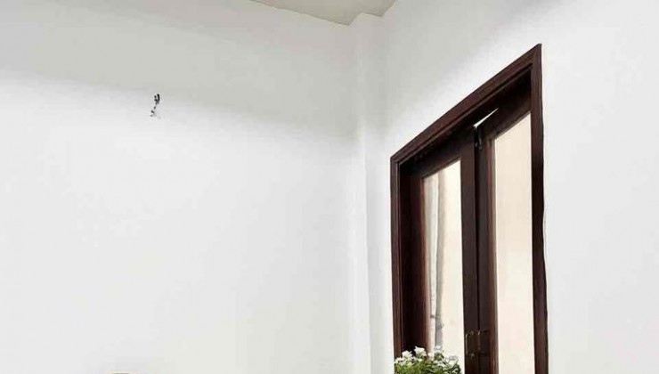 MT đường Xuân Hồng, 35m2, đầy đủ tiện nghi