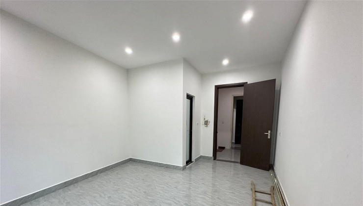 Bán nhà mặt ngõ 445 Nguyễn Khang, Cầu Giấy, 61m2, 6 tầng, ô tô đỗ cửa, kinh doanh, giá 10.6 tỷ