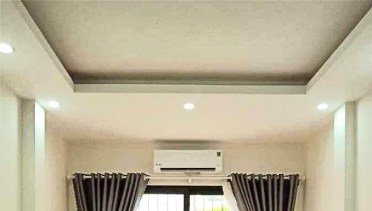 Bán nhà ngõ 515 Hoàng Hoa Thám, Ba Đinh, 31m2, 5 tầng, tặng nội thất, giá 4.35 tỷ