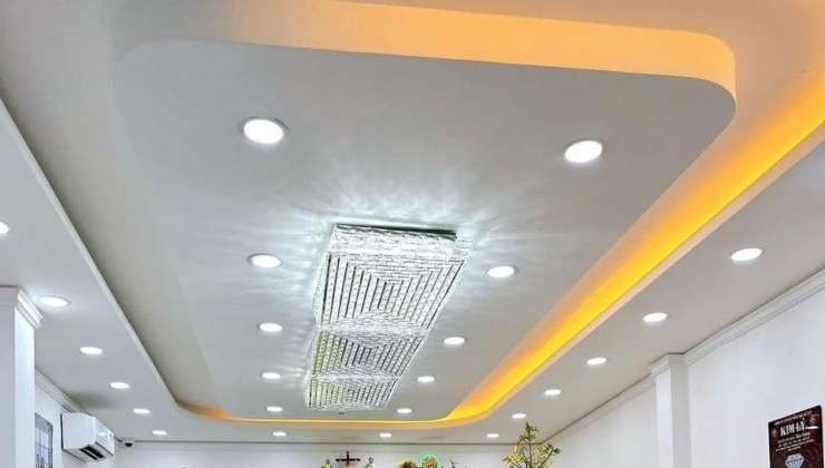 Bán nhà quận 10 phường 2 đường Lê Hồng Phong, 38m2, 2 tầng, 7 tỷ 5