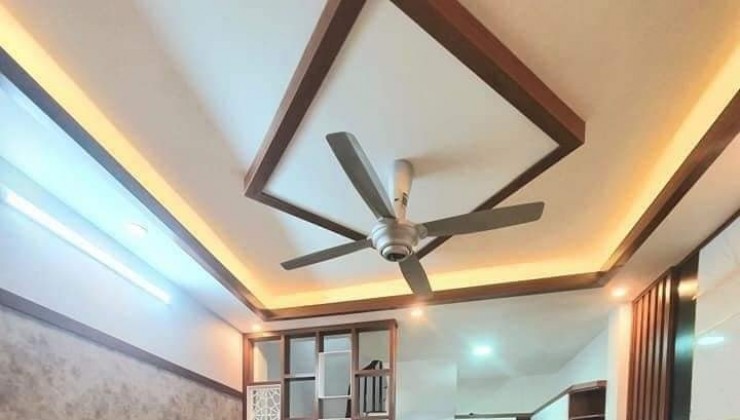 Bán nhà khu hàng xóm Ngoại Giao Đoàn - 41m2 x5T - Chỉ 4,25 tỷ - 2 Thoáng, Ở ngay