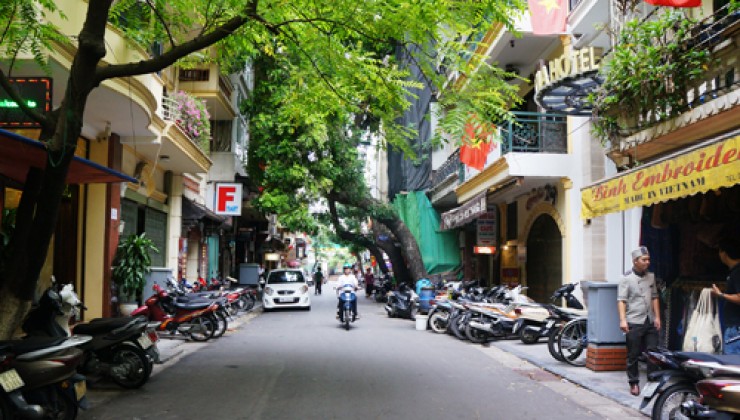 NHÀ PHAN VĂN TRƯỜNG TRUNG TÂM CẦU GIẤY - VỈA HÈ Ô TÔ TRÁNH - VĂN PHÒNG 8 TẦNG THANG MÁY - 66M2 GIÁ CHỈ 23 TỶ