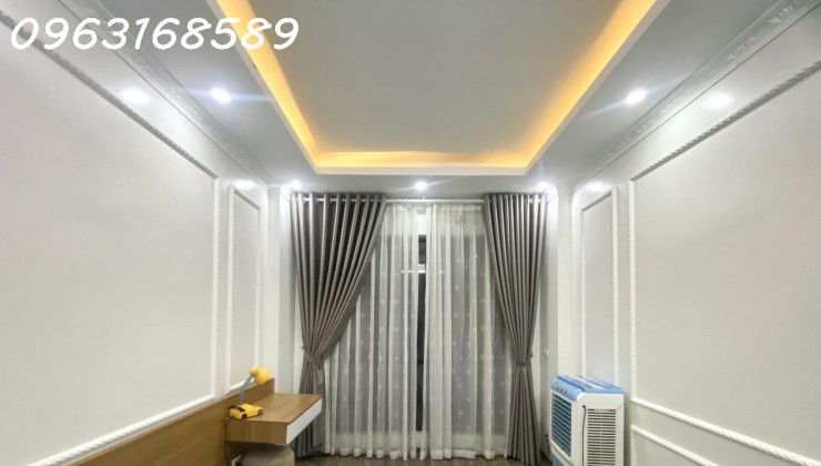 3.6 tỷ, Bán nhà Tổ 12 Kiến Hưng, 35m2, 5 Tầng, full nội thất, ngõ ô tô.