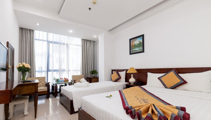 ♣ Khách Sạn 4 Sao gần Biển Phạm Văn Đồng Đà Nẵng, 460m2, 12 tầng đang vận hành