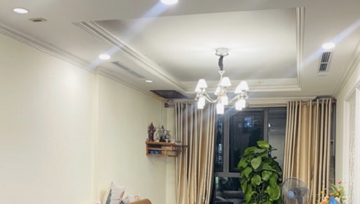 NHÀ ĐẸP 4 TẦNG TRUNG TÂM HÀ ĐÔNG, DTSD 39M, MT 7.5M.
Chỉ Nhỉnh 3 TỶ