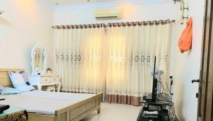 Bán nhà Lê Văn Hiến, 30m2, 5 Tầng, 3.7 Tỷ, cho thuê 14tr/th, Bắc Từ Liêm 0965283789