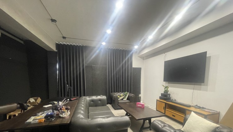 Nhà hẻm xe hơi , 220m2 , 4 lầu , Bình Thạnh , giá 33 tỷ.